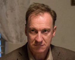 WHAT IS THE ZODIAC SIGN OF DAVID THEWLIS?